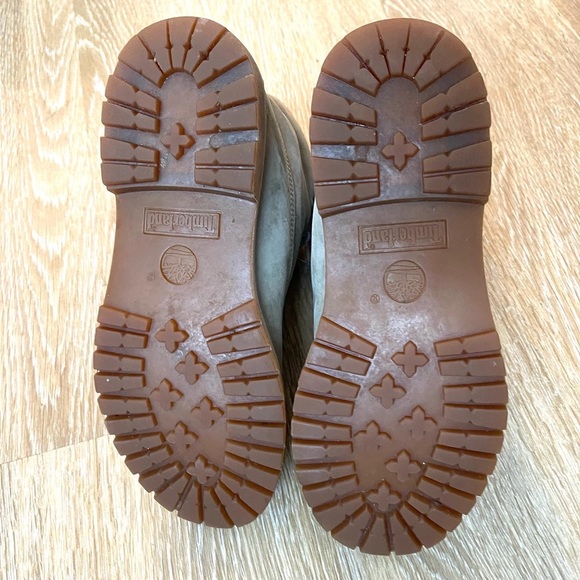 SOLD Grey timberland boots - Picture 3 of 6